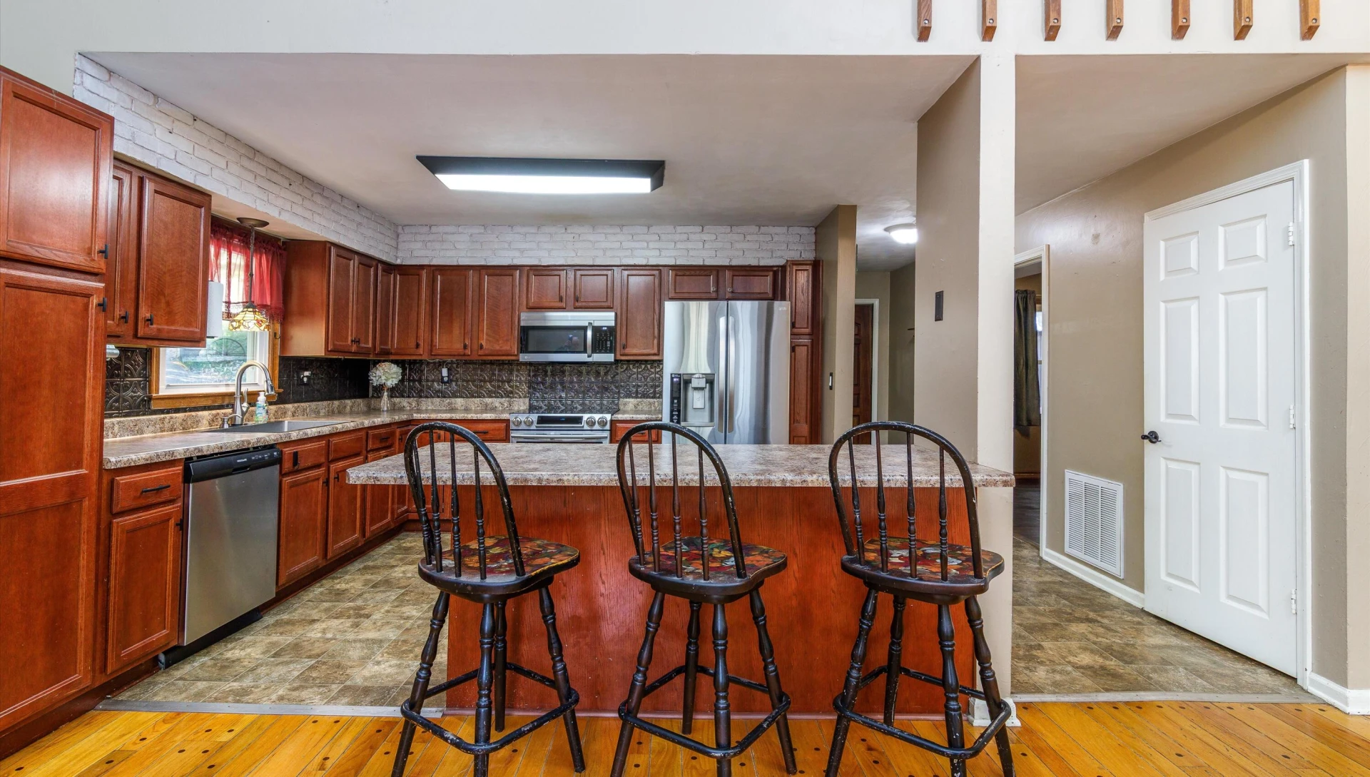 200 Cascade DR - Photo 15