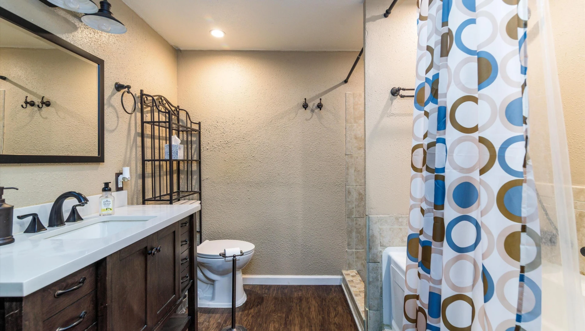 200 Cascade DR - Photo 36