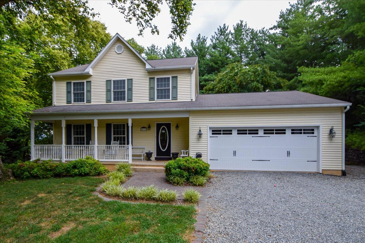 4919 Colonial AVE - Photo 24