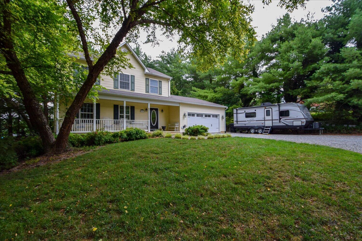 4919 Colonial AVE - Photo 28