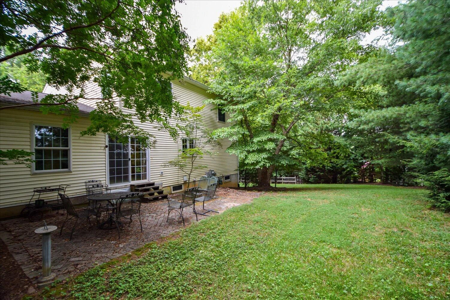 4919 Colonial AVE - Photo 34
