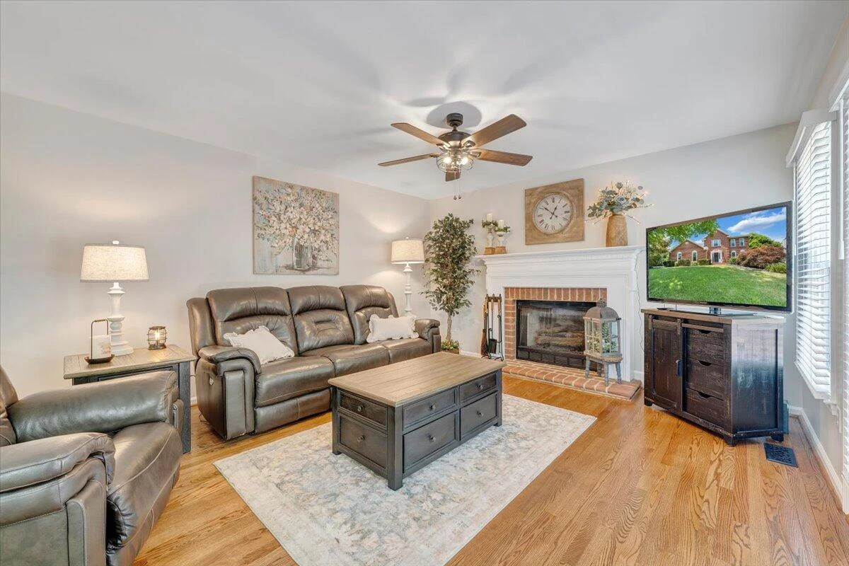 204 Apple LN - Photo 19
