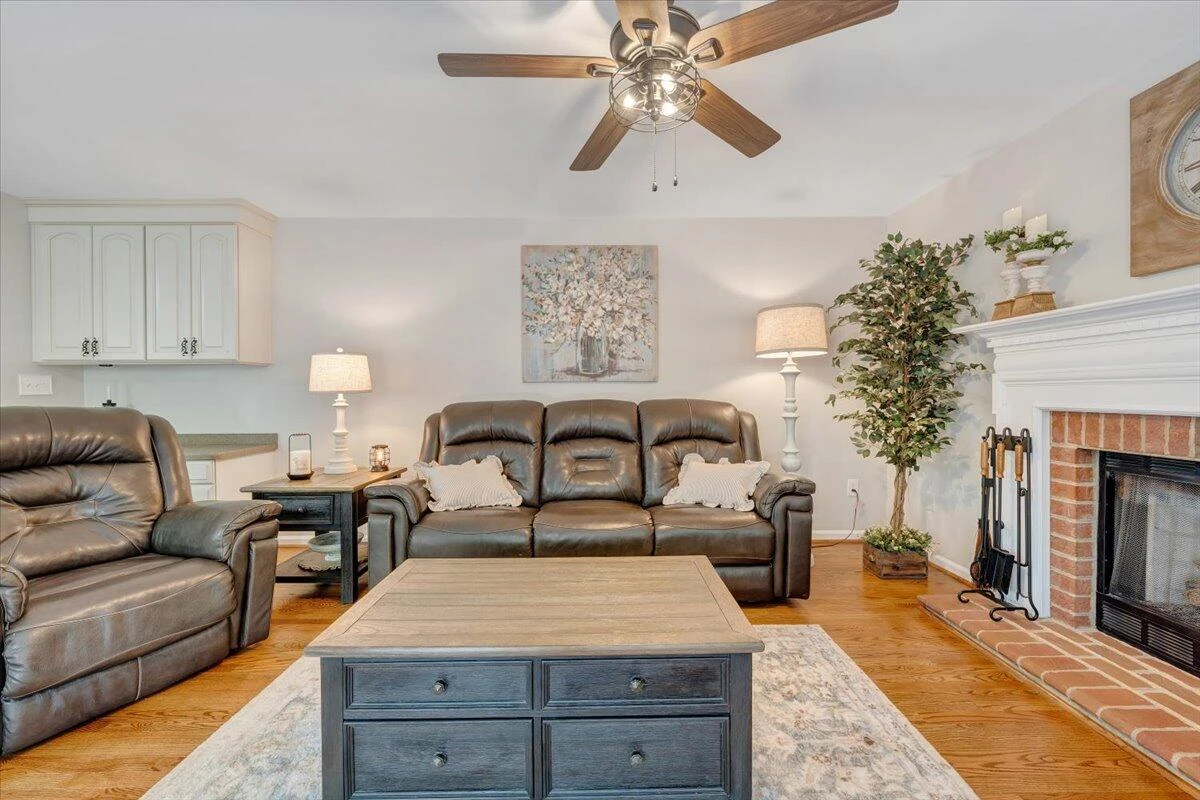 204 Apple LN - Photo 21