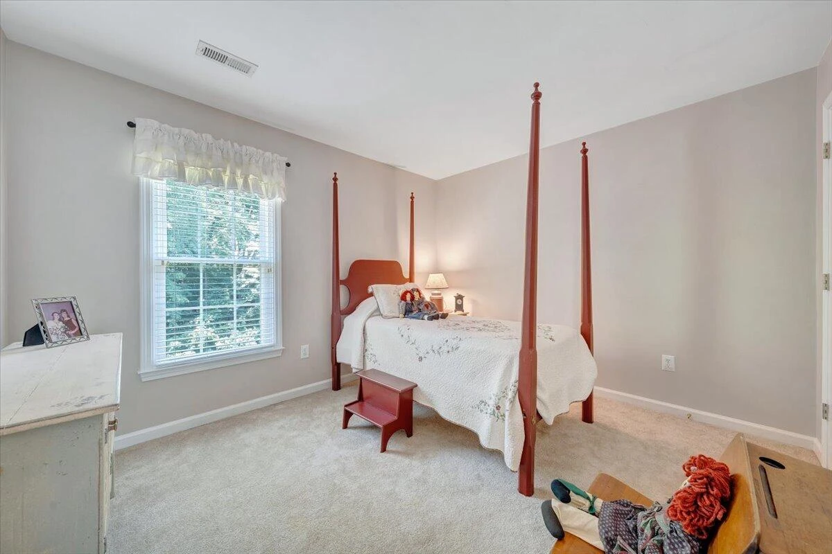 204 Apple LN - Photo 25