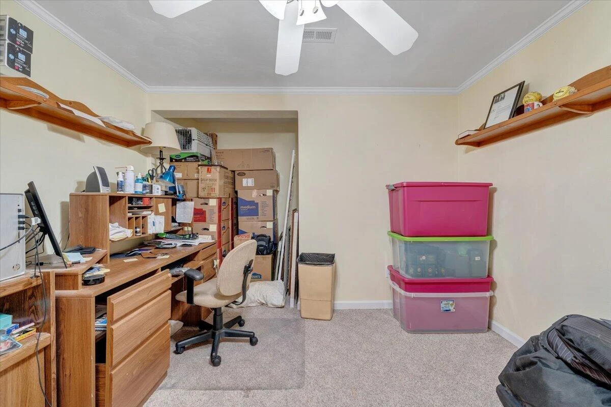 204 Apple LN - Photo 46