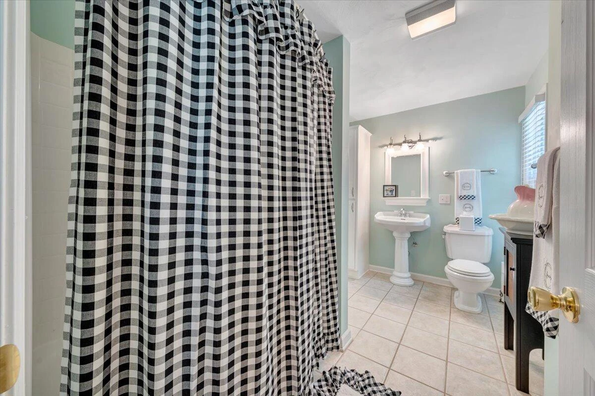 204 Apple LN - Photo 50