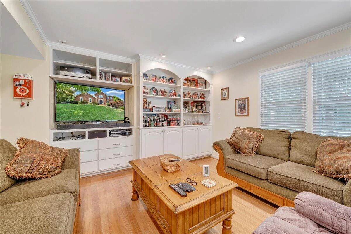 204 Apple LN - Photo 53