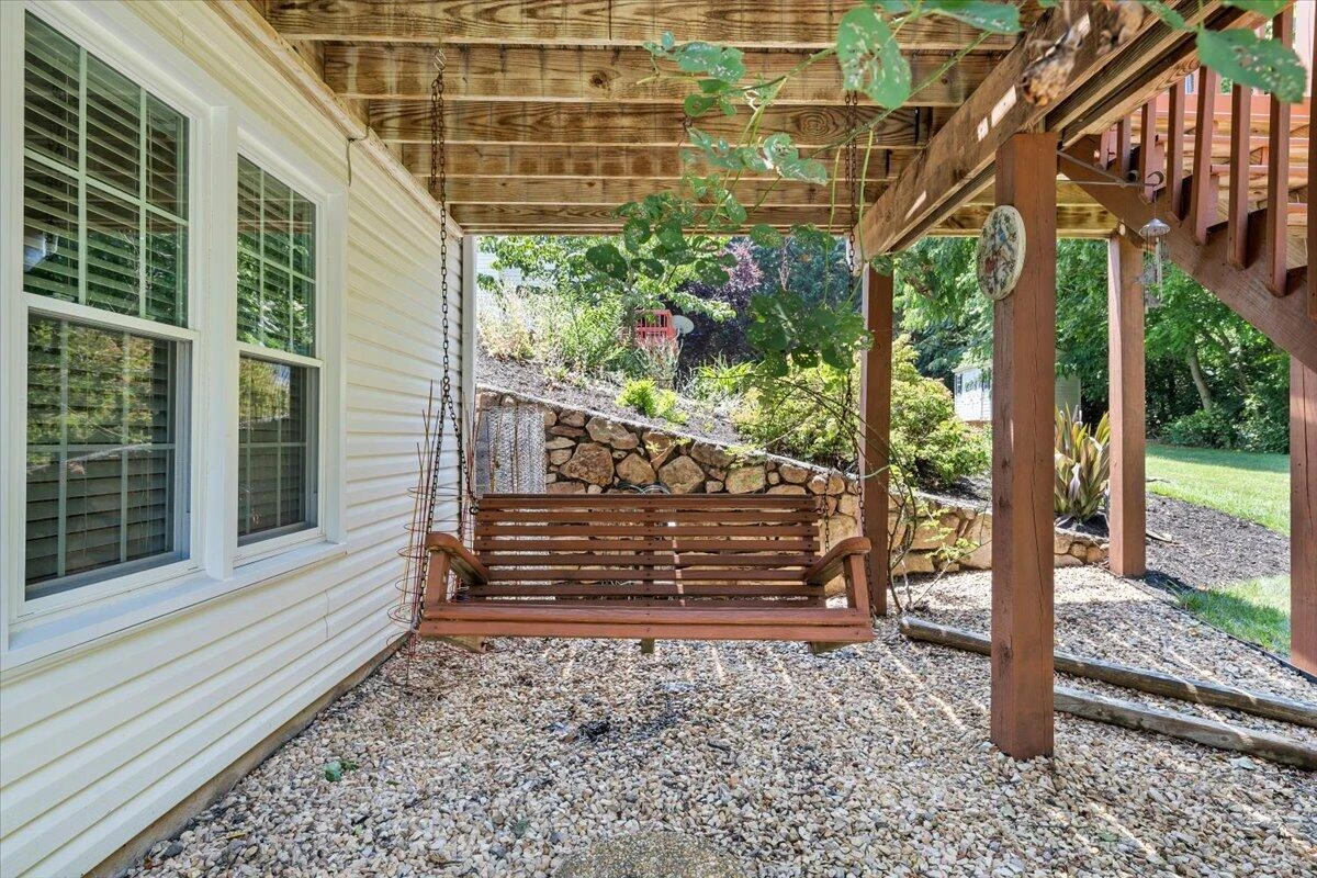 204 Apple LN - Photo 56