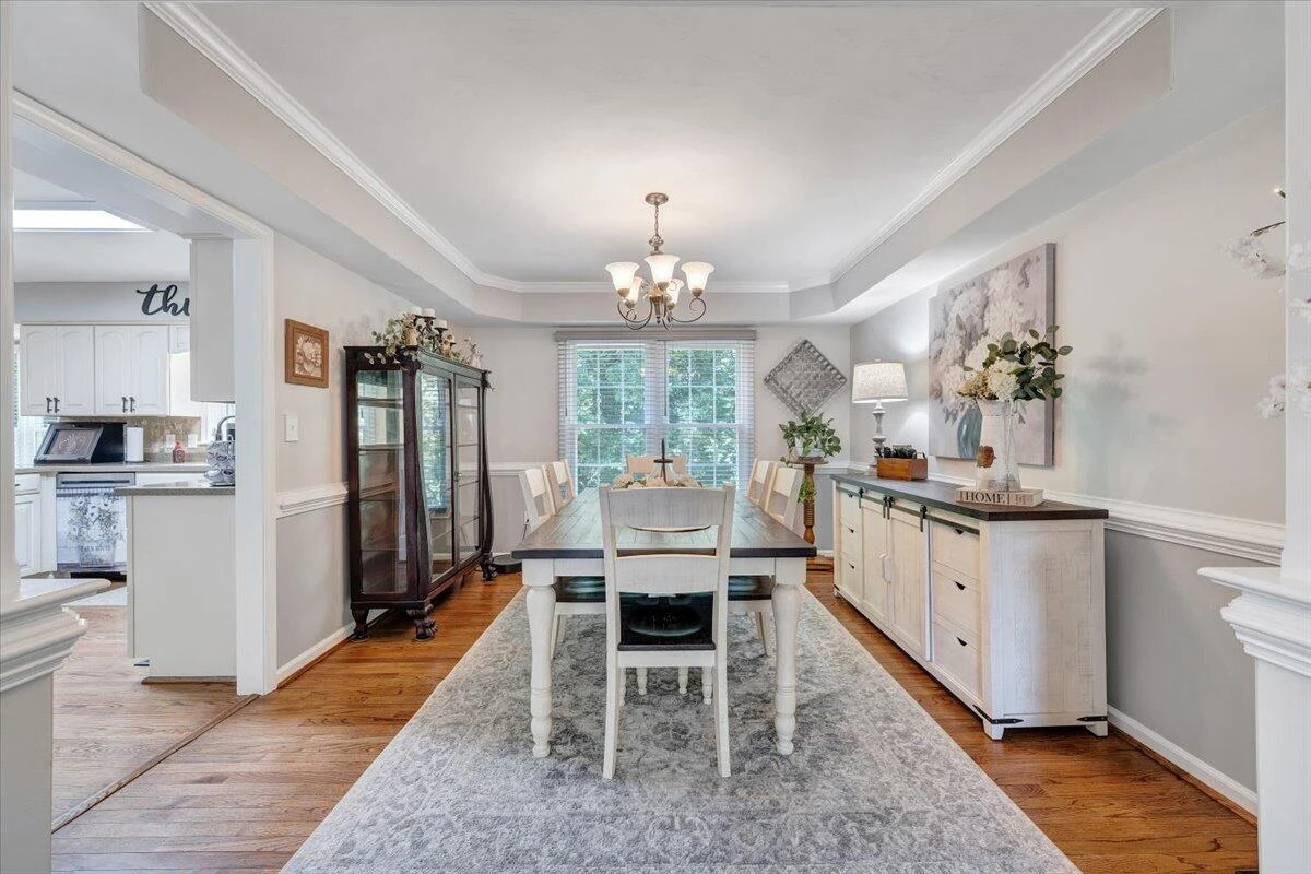 204 Apple LN - Photo 6