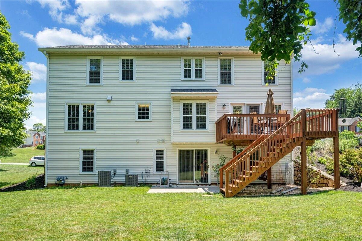 204 Apple LN - Photo 64