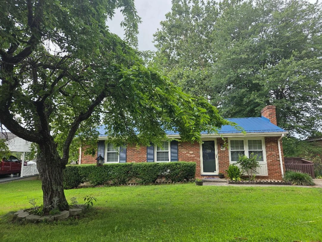 512 Crofton DR