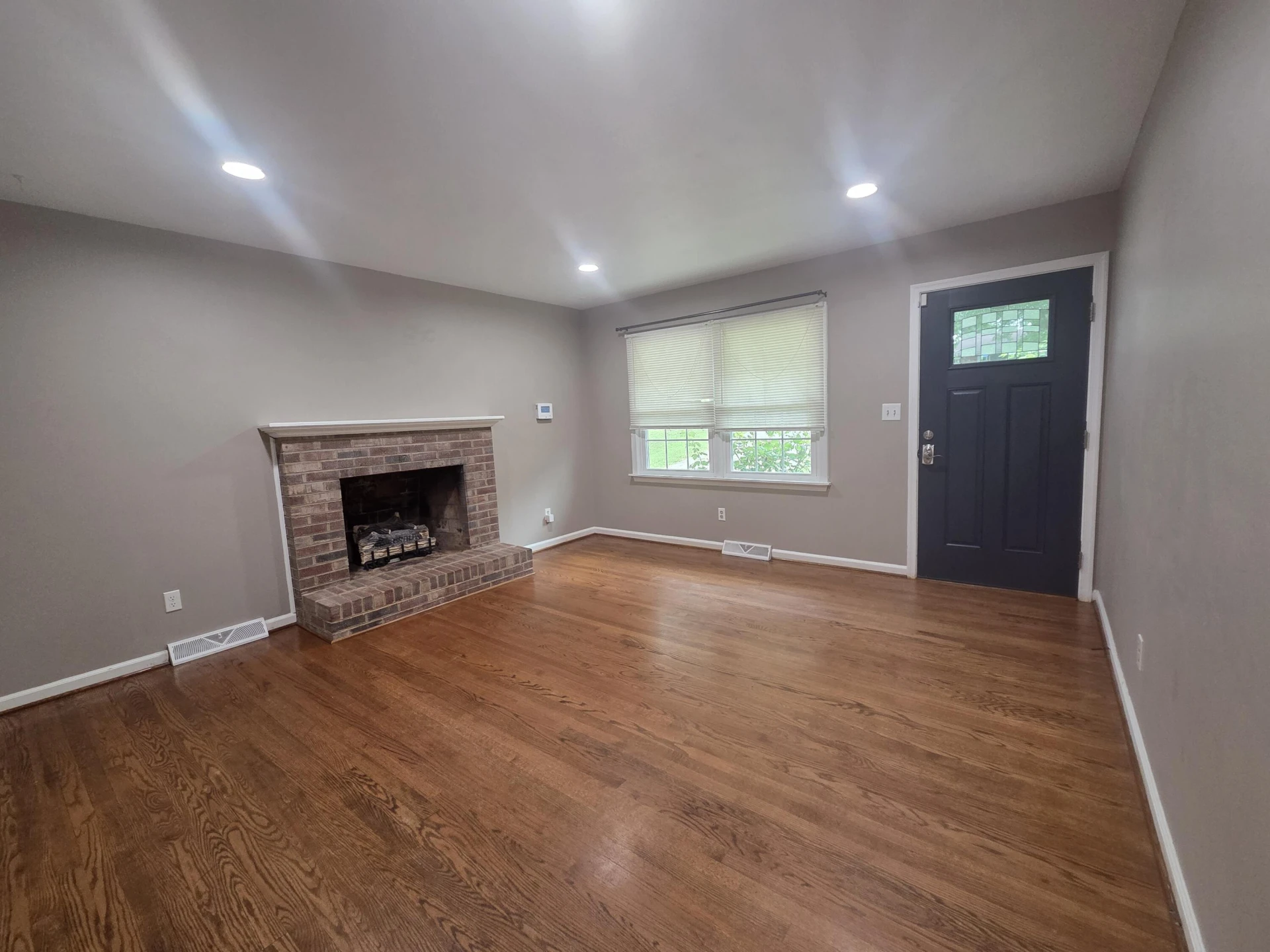 512 Crofton DR - Photo 11