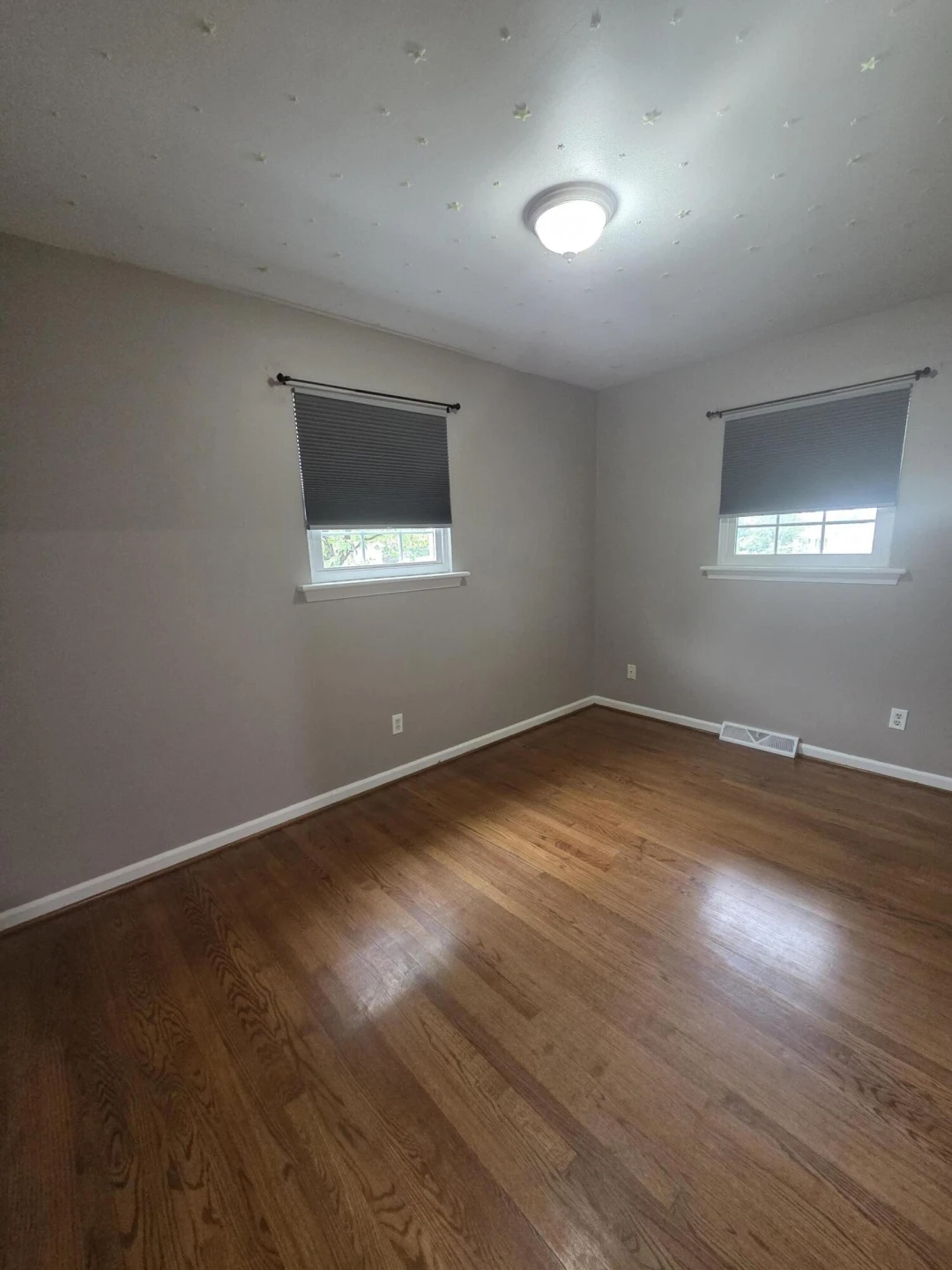 512 Crofton DR - Photo 17
