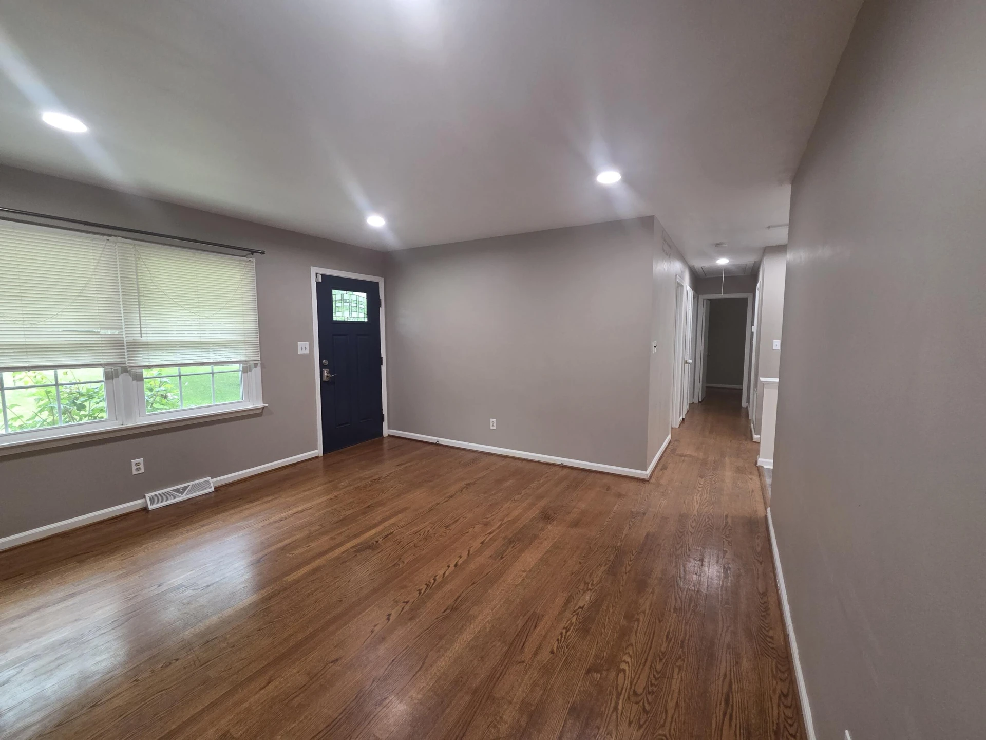 512 Crofton DR - Photo 8
