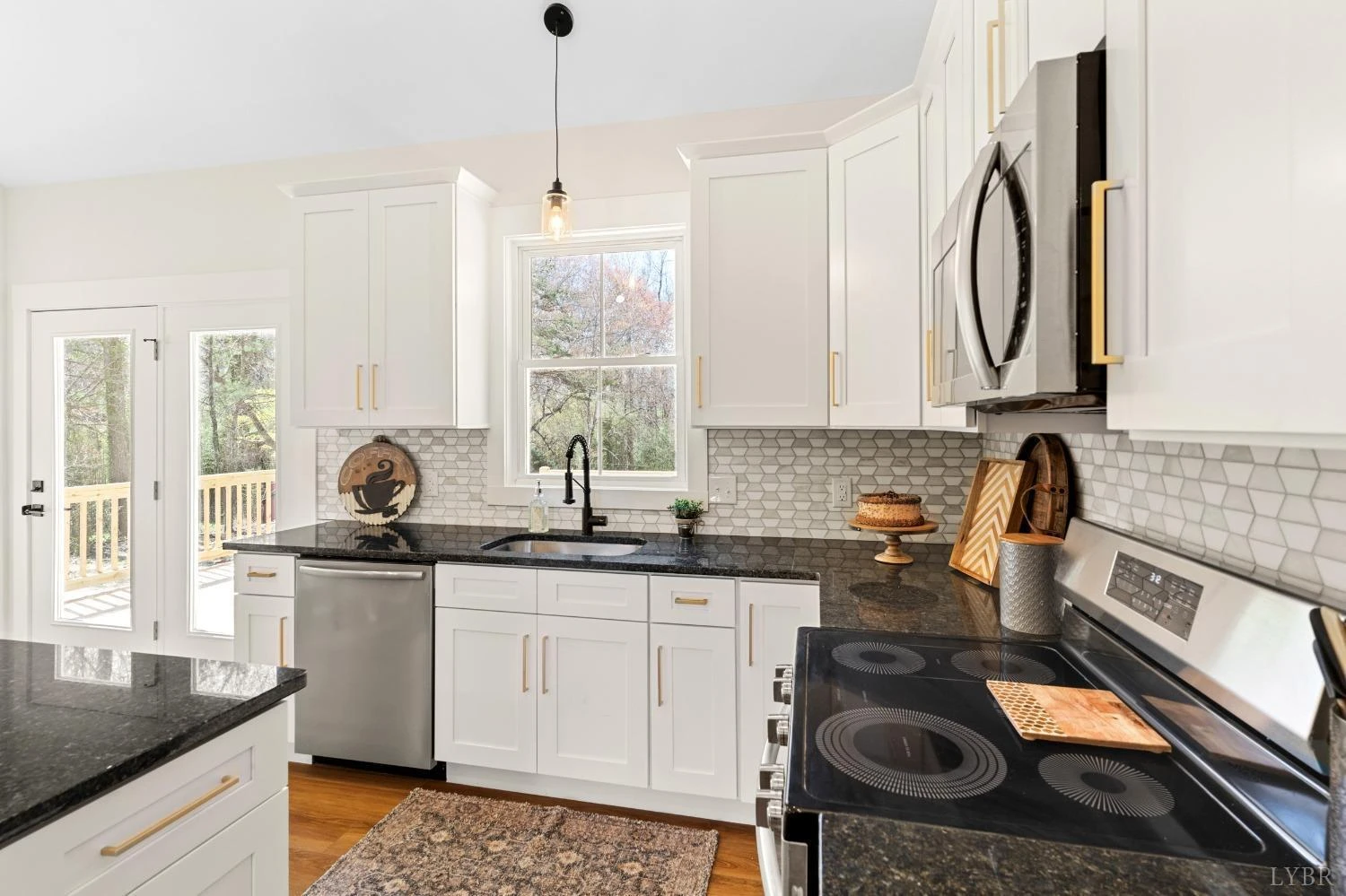 1368 Hickory Cove LN - Photo 15
