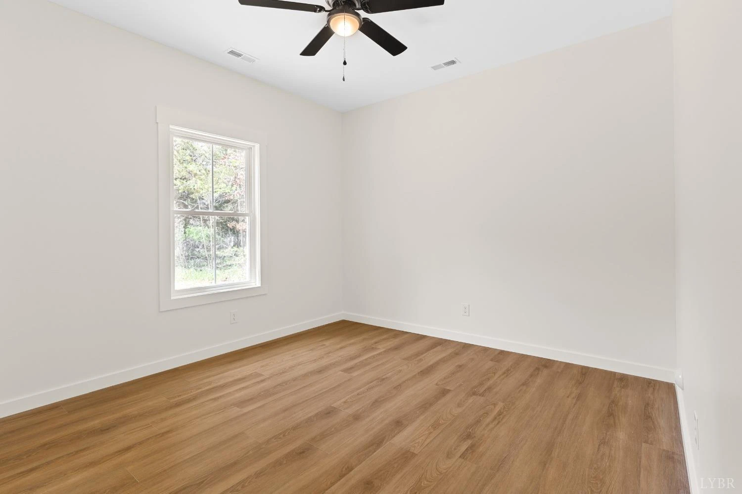 1368 Hickory Cove LN - Photo 30