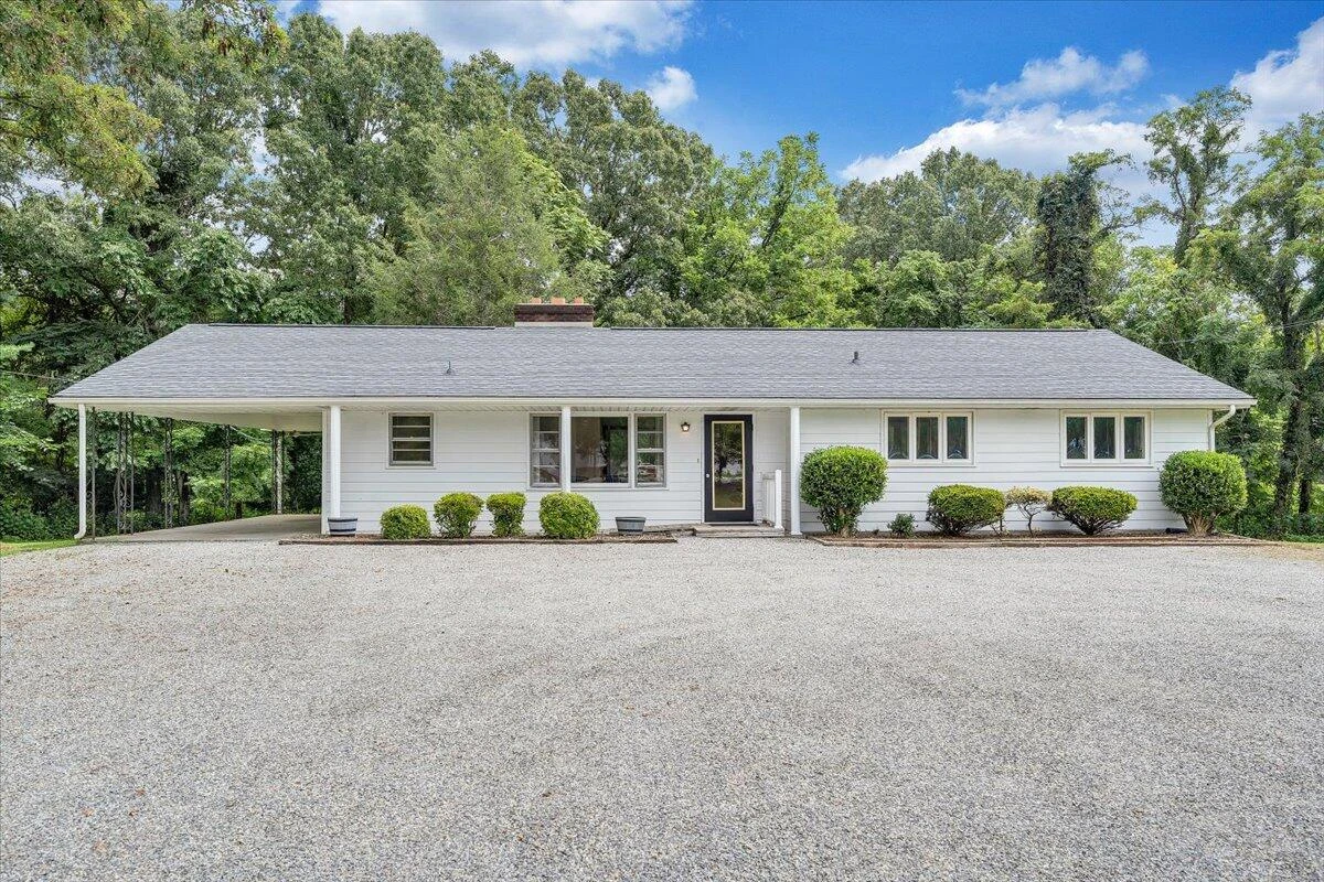 15388 Moneta RD