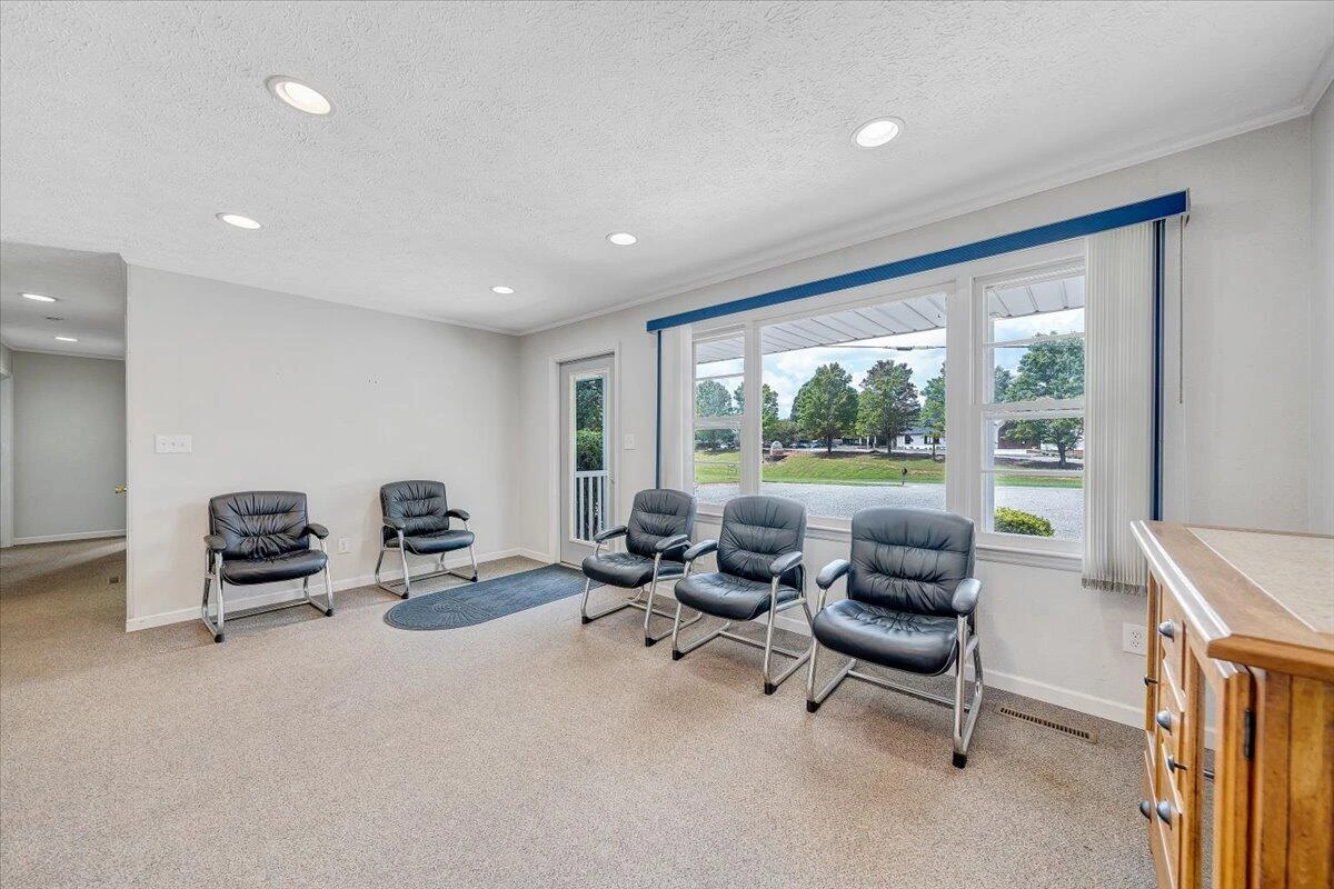 15388 Moneta RD - Photo 2