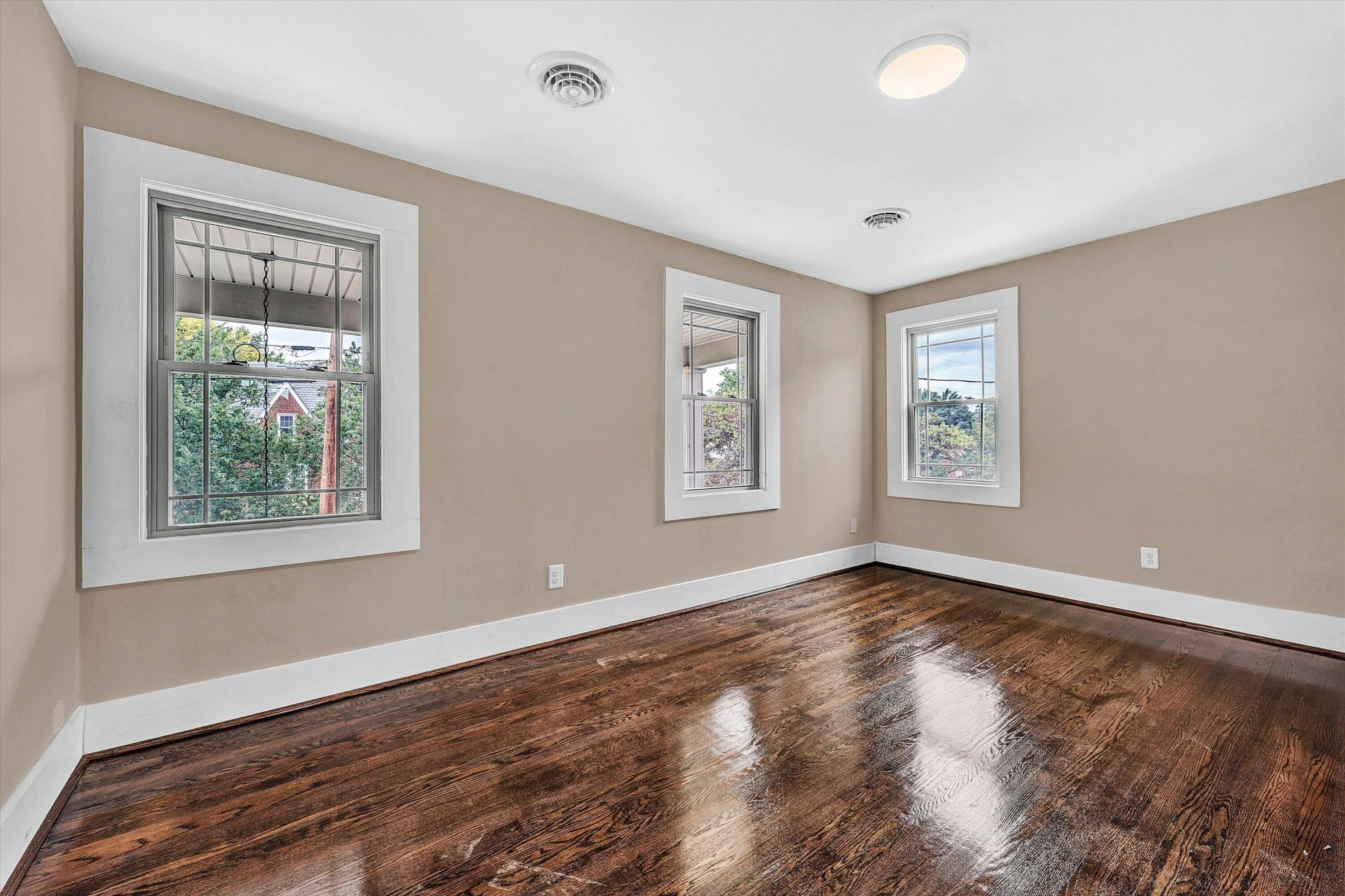 2717 Cumberland ST NW - Photo 19