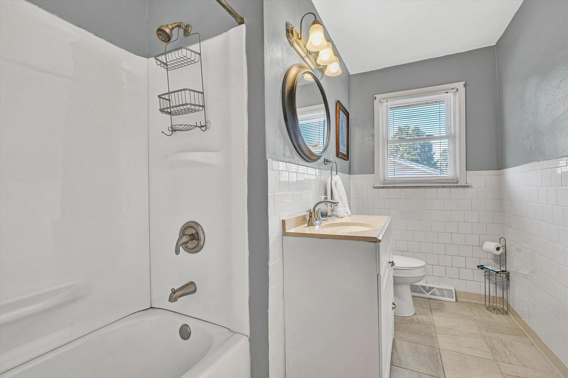 805 Hillcrest DR - Photo 16