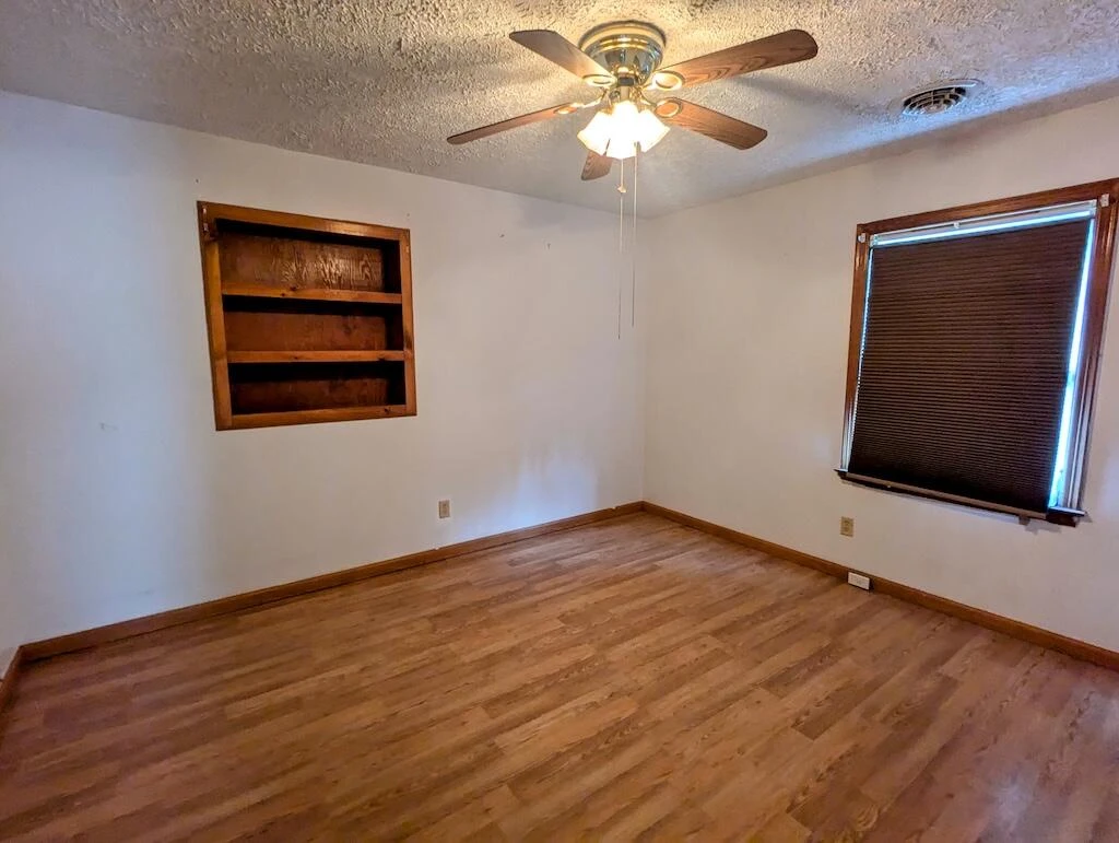 714 Glendale RD - Photo 16