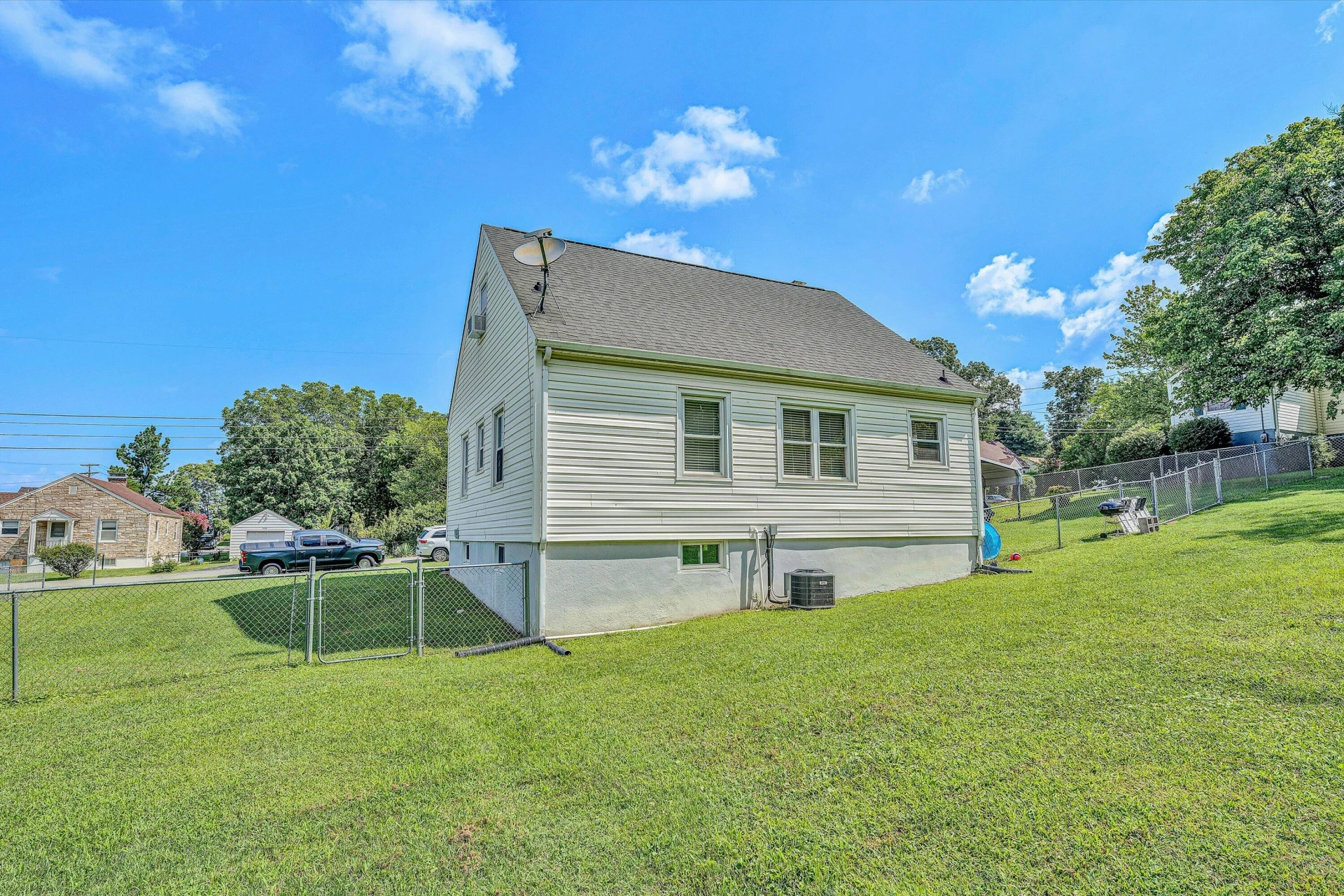 5215 Eden AVE - Photo 33