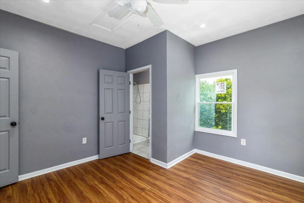 2407 Maryland AVE NW - Photo 12
