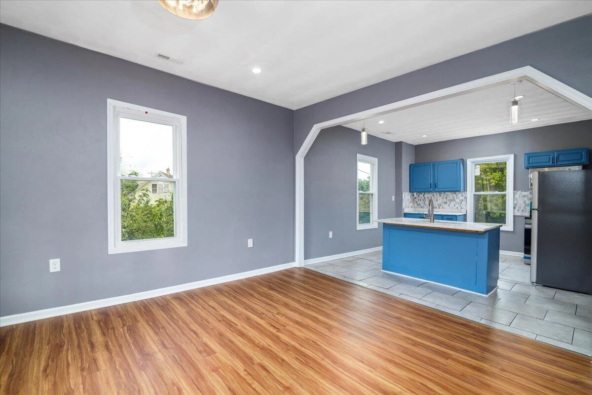 2407 Maryland AVE NW - Photo 4