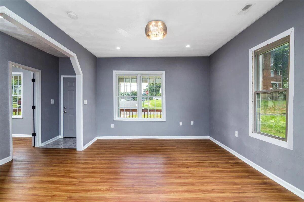 2407 Maryland AVE NW - Photo 6