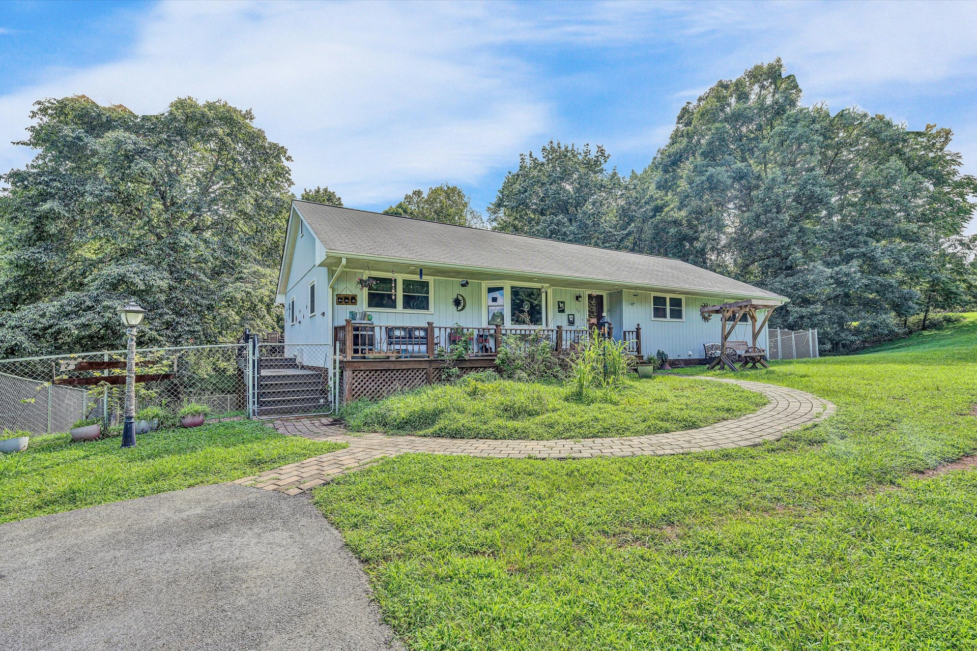 36 Pineview DR