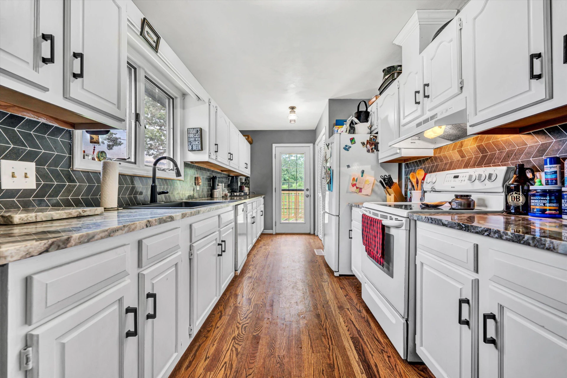 1865 Parrish RD - Photo 11