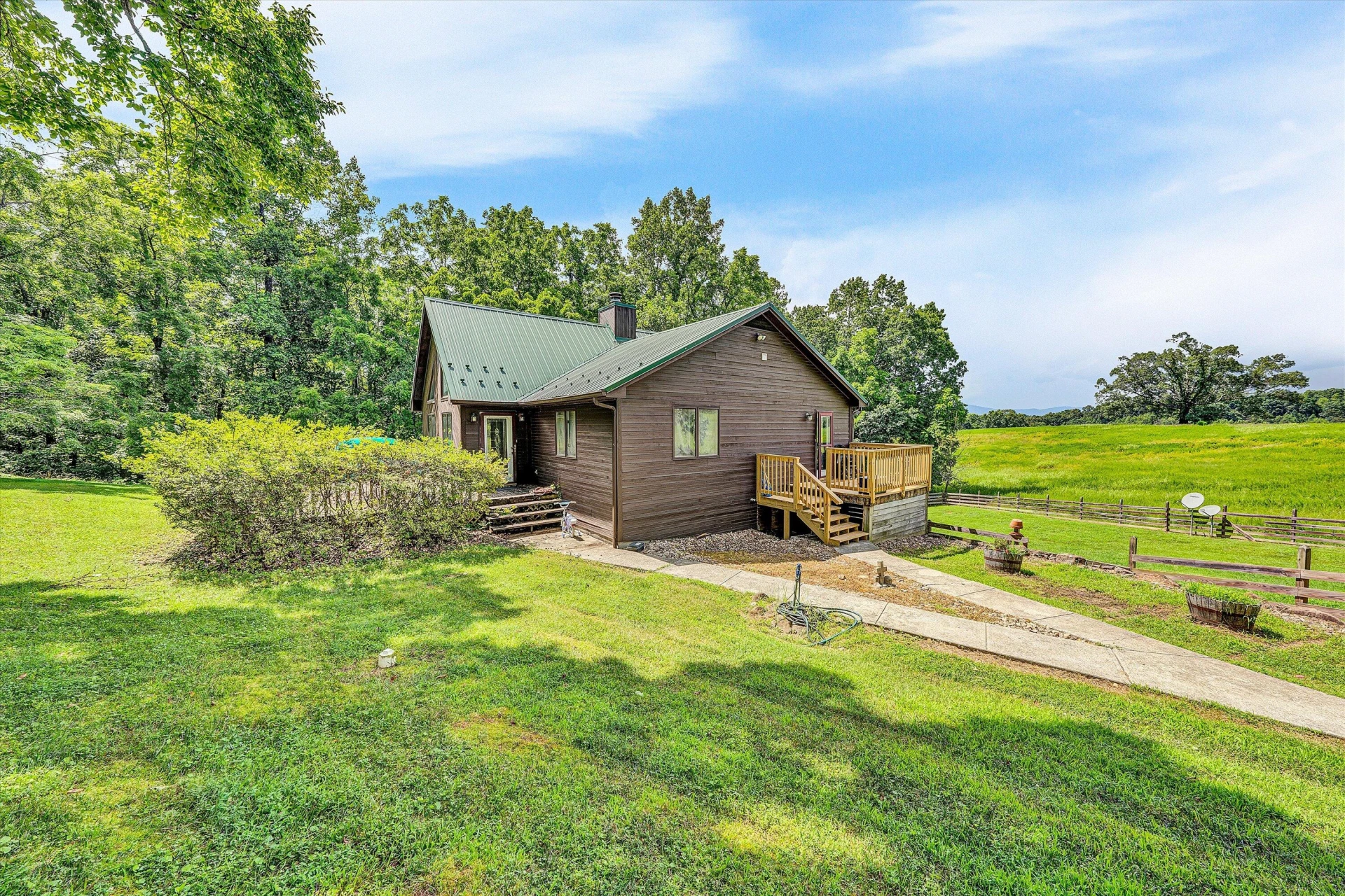 1865 Parrish RD - Photo 3