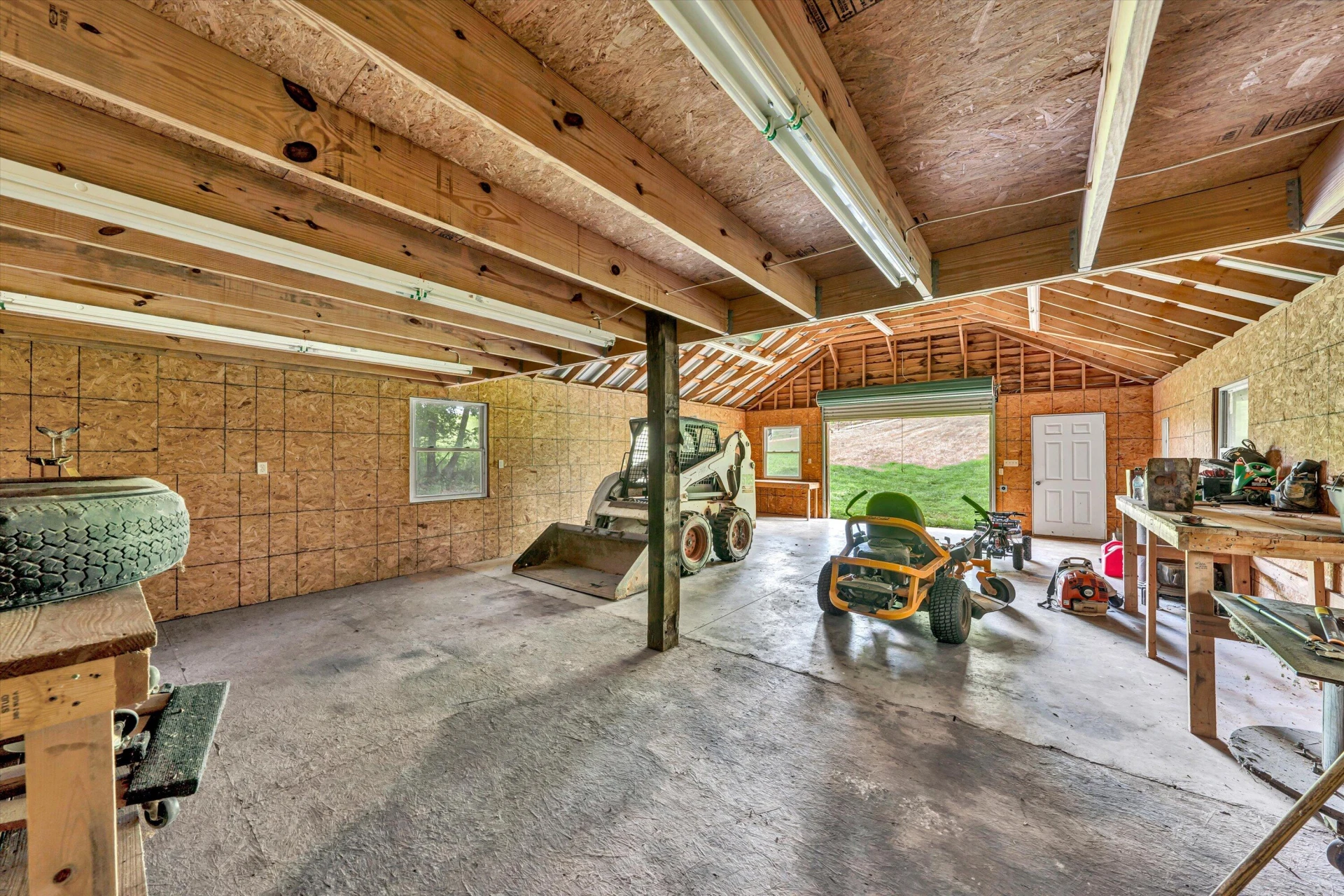 1865 Parrish RD - Photo 45