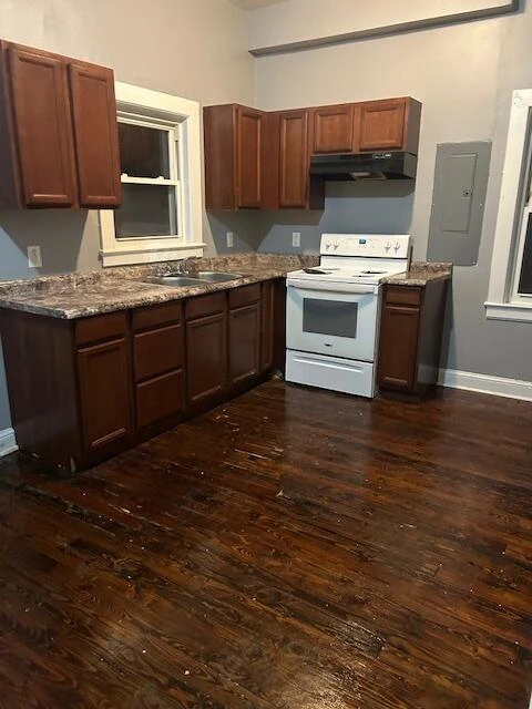 813 13th ST SW #& 821 - Photo 3
