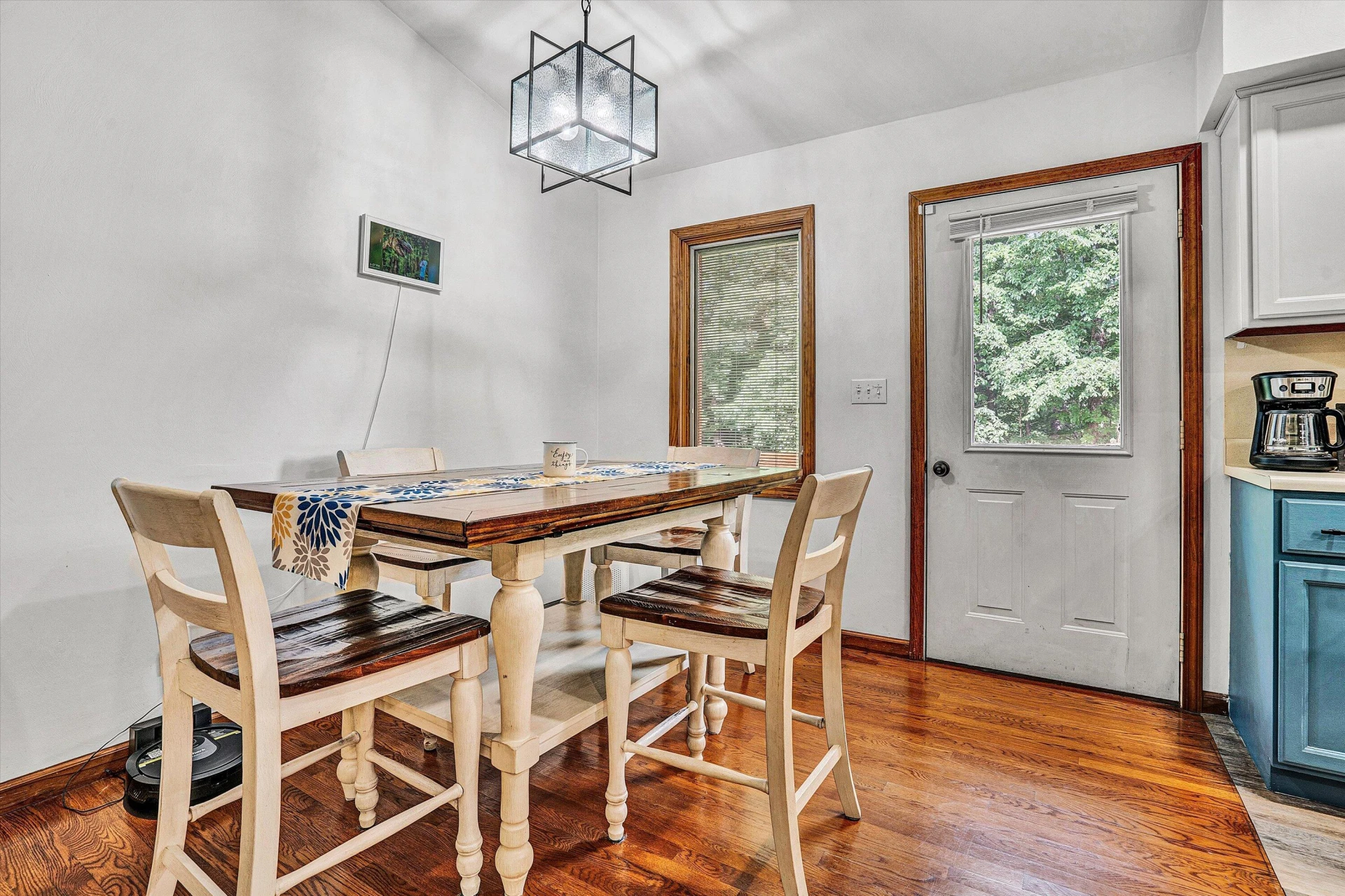 489 Monty RD - Photo 15