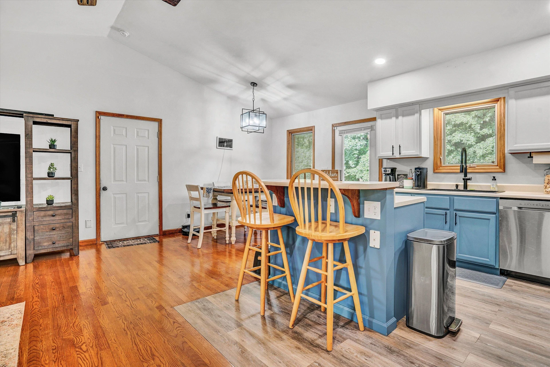 489 Monty RD - Photo 20