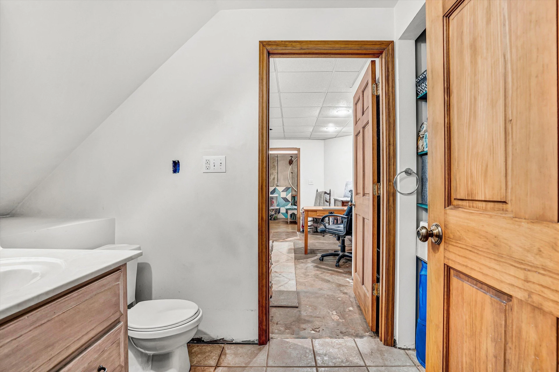 489 Monty RD - Photo 37