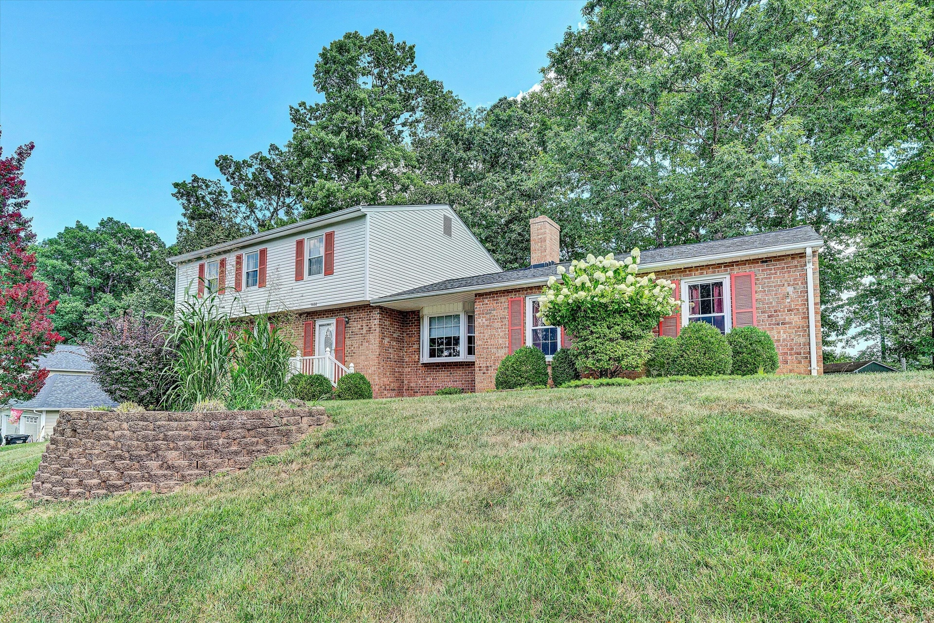 5666 Penguin DR - Photo 10