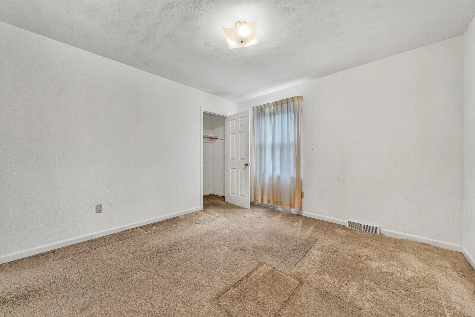 5666 Penguin DR - Photo 17