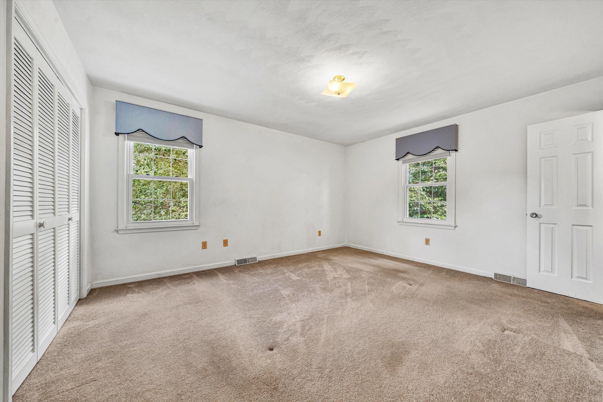 5666 Penguin DR - Photo 21