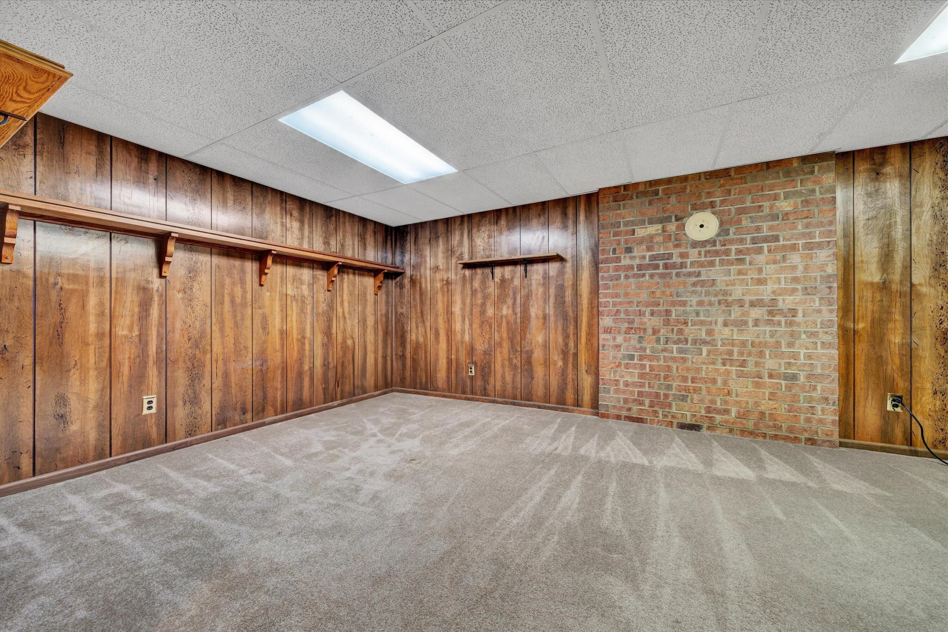 5666 Penguin DR - Photo 28