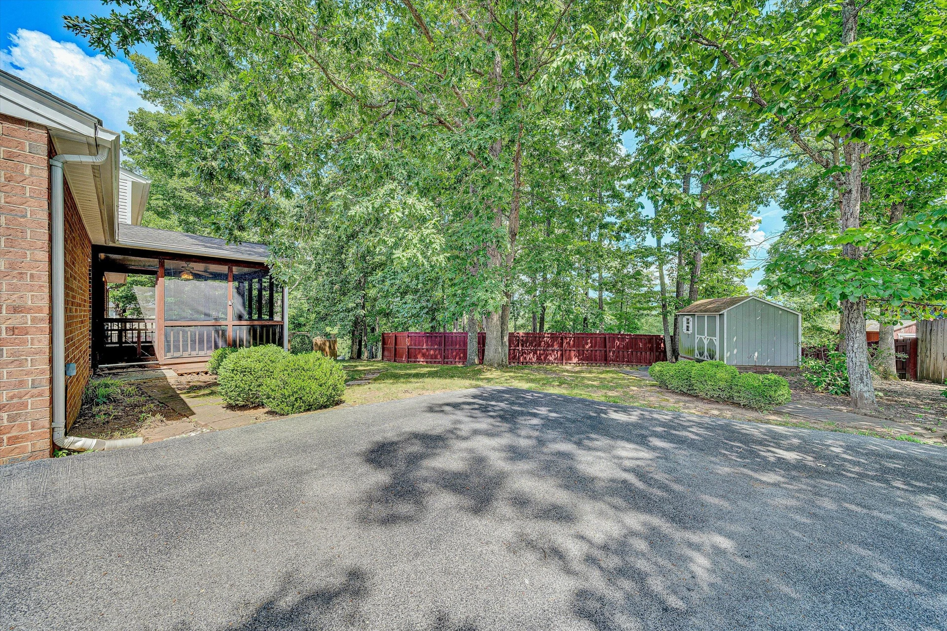 5666 Penguin DR - Photo 30