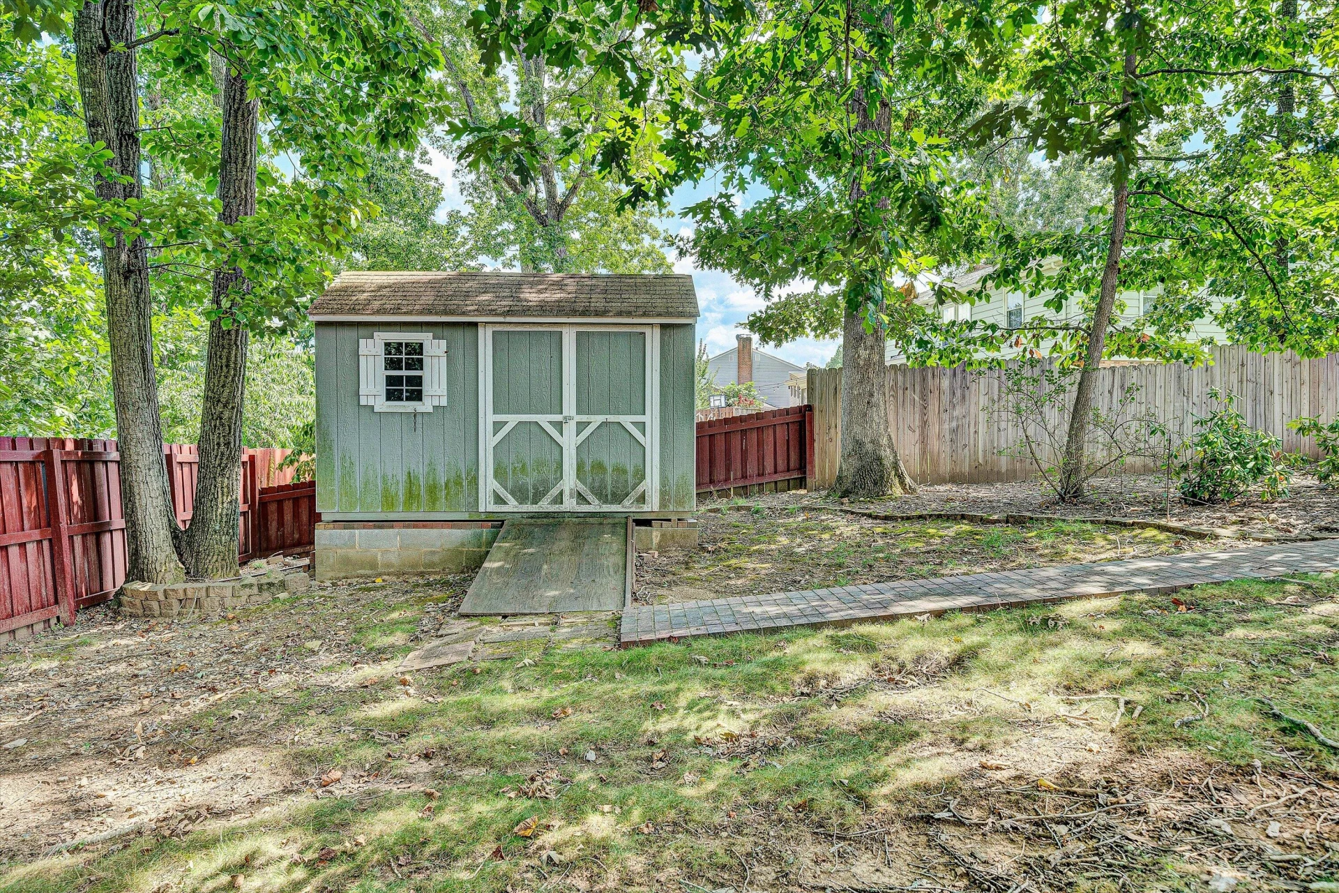 5666 Penguin DR - Photo 33