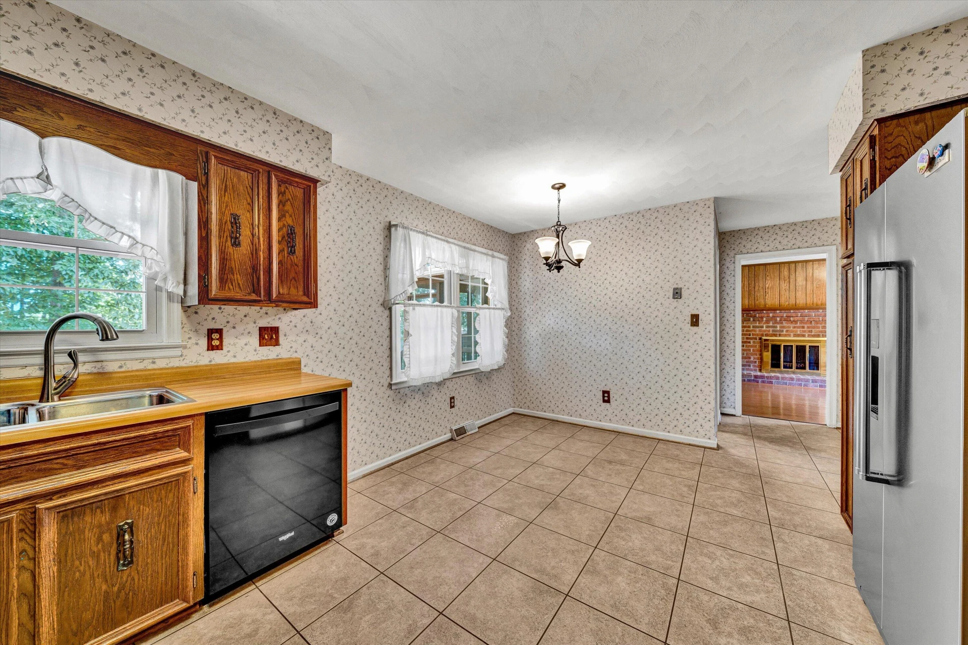 5666 Penguin DR - Photo 9