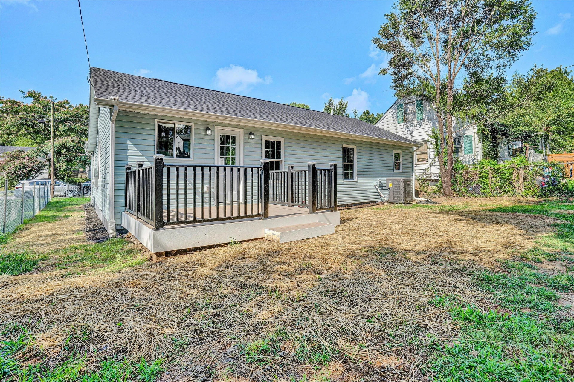 4013 Tennessee AVE NW - Photo 19