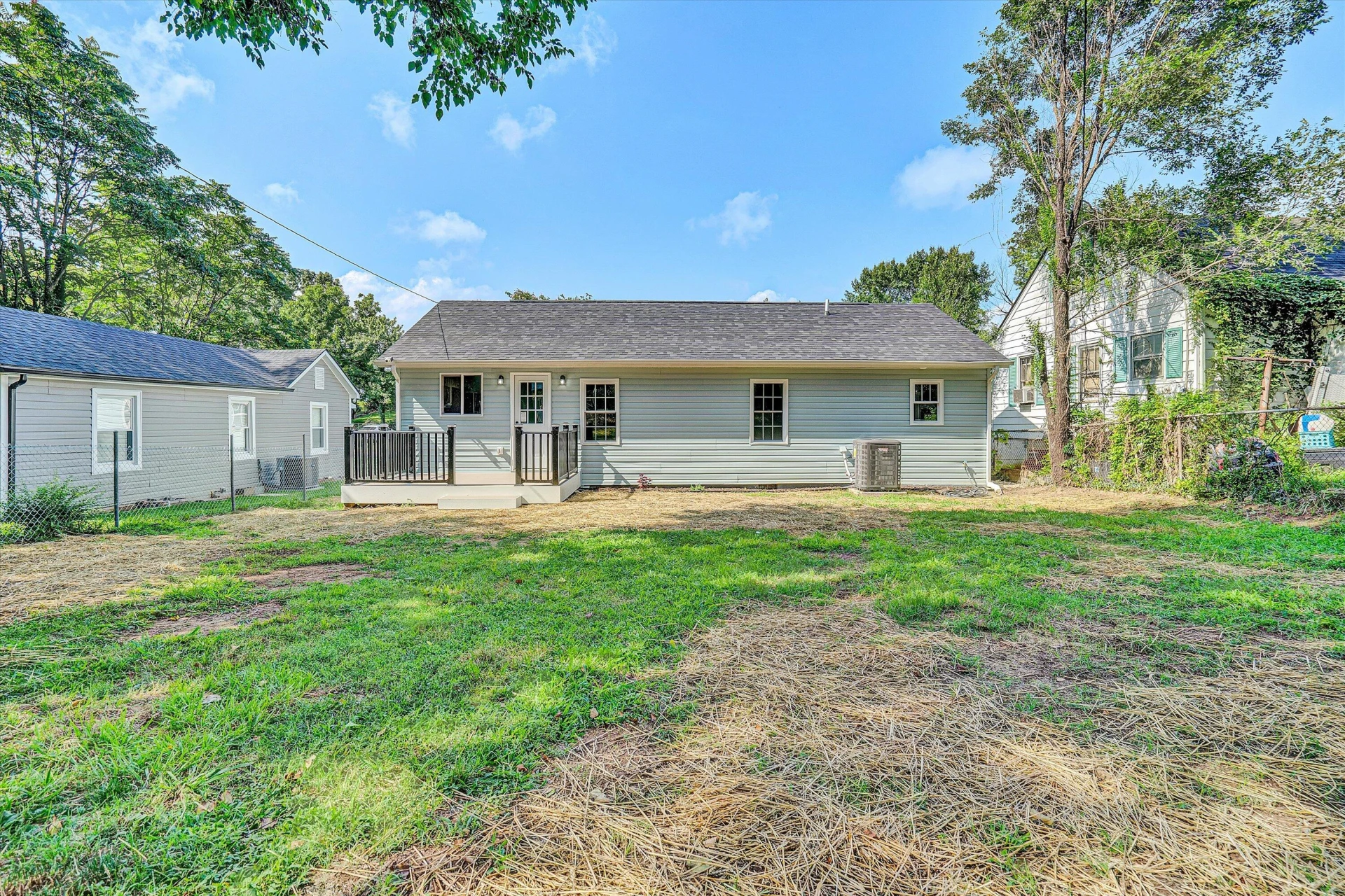 4013 Tennessee AVE NW - Photo 21