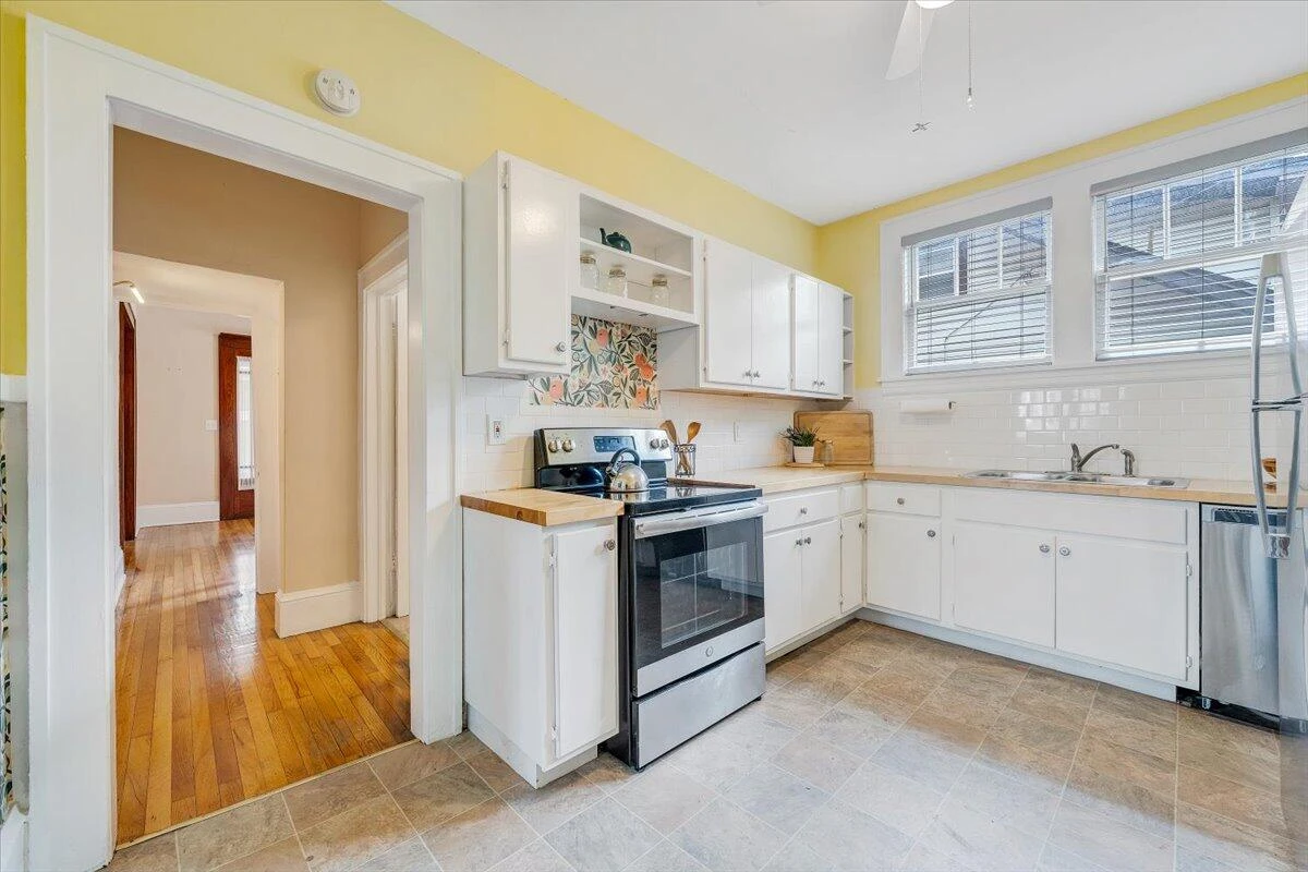 610 8th ST NW - Photo 14