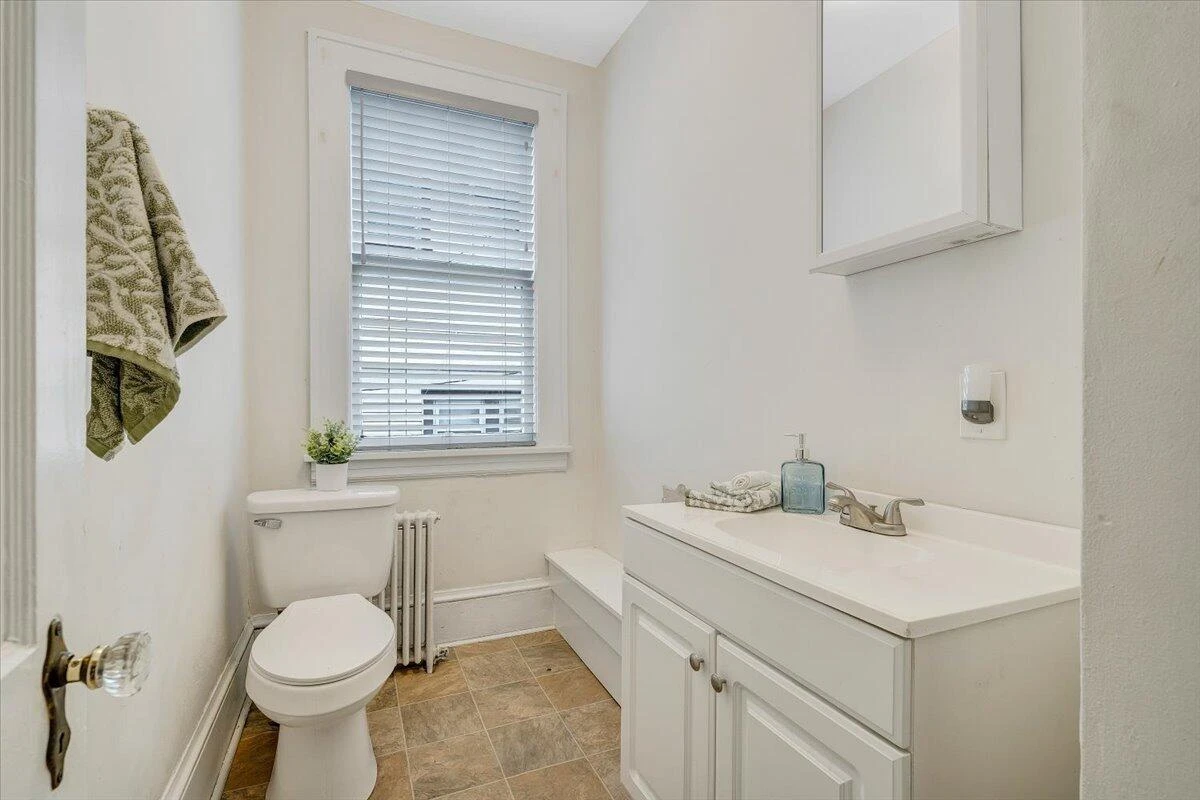 610 8th ST NW - Photo 20