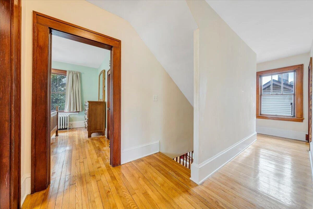 610 8th ST NW - Photo 21