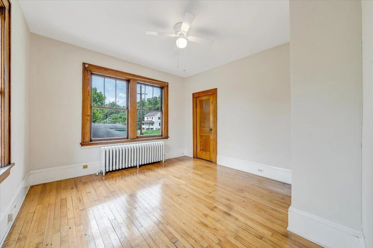 610 8th ST NW - Photo 25